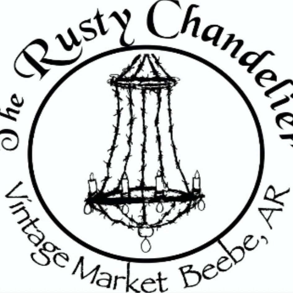 The Rusty Chandelier Vintage Market logo