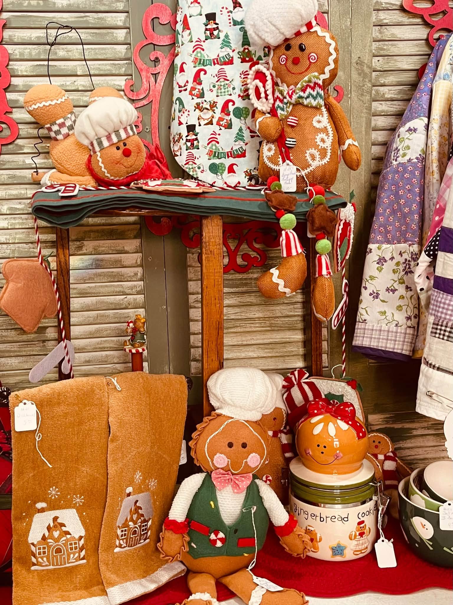 Christmas display at The Rusty Chandelier